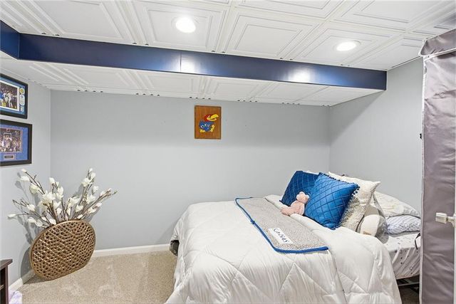 2229 W 121st Street, Leawood, KS 66209