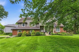 2229 W 121st Street, Leawood, KS 66209