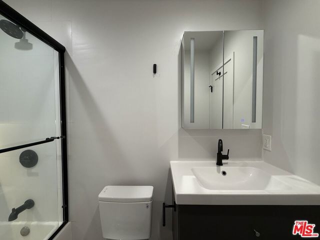 3660 Watseka Avenue 5, Los Angeles, CA 90034