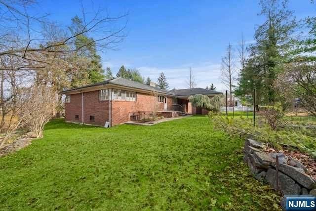 35 Old Dock Road, Alpine, NJ 07620