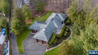 35 Old Dock Road, Alpine, NJ 07620