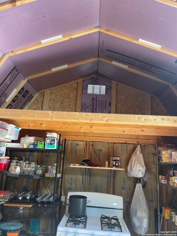 342 Park, Bandera, TX 78003