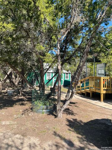 342 Park, Bandera, TX 78003