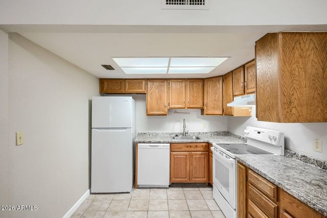 2040 S LONGMORE -- 67, Mesa, AZ 85202