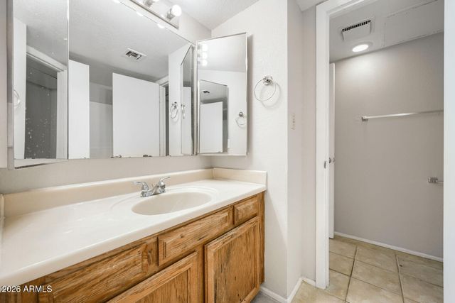 2040 S LONGMORE -- 67, Mesa, AZ 85202
