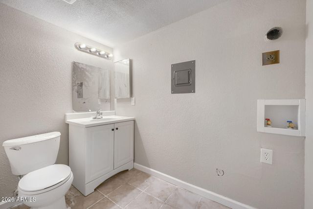 2040 S LONGMORE -- 67, Mesa, AZ 85202