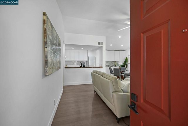 200 Norris Canyon Pl C, San Ramon, CA 94583