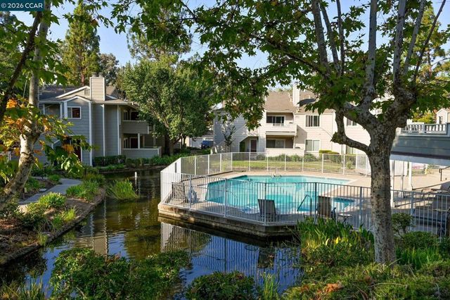200 Norris Canyon Pl C, San Ramon, CA 94583