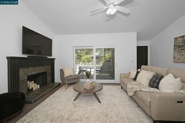 200 Norris Canyon Pl C, San Ramon, CA 94583