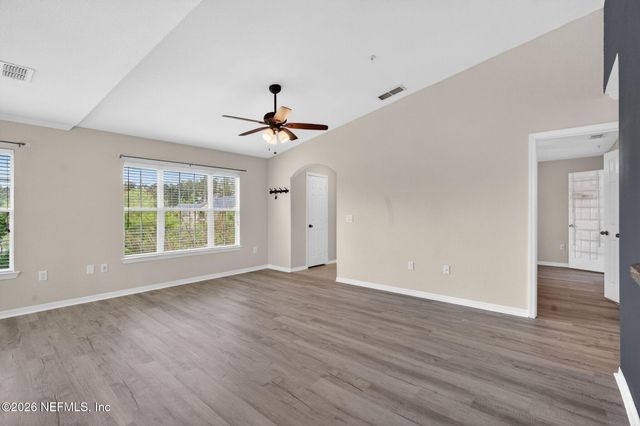 7800 POINT MEADOWS Drive 1338, Jacksonville, FL 32256