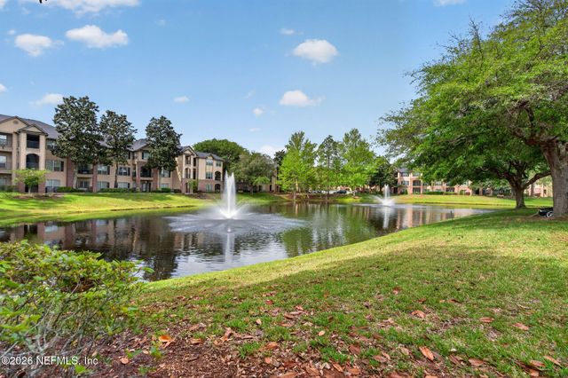 7800 POINT MEADOWS Drive 1338, Jacksonville, FL 32256