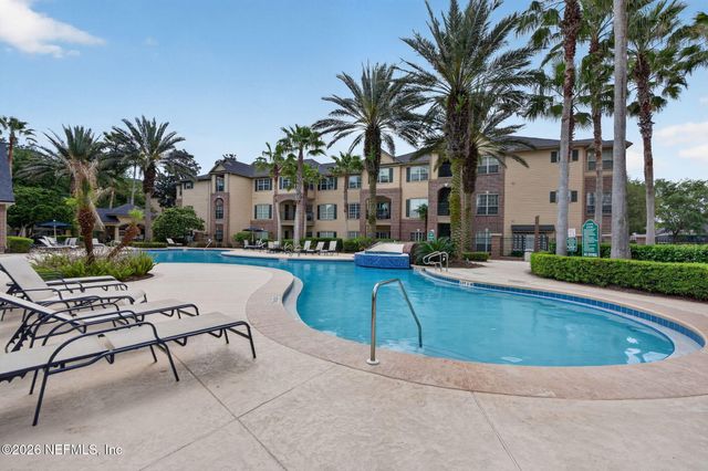 7800 POINT MEADOWS Drive 1338, Jacksonville, FL 32256