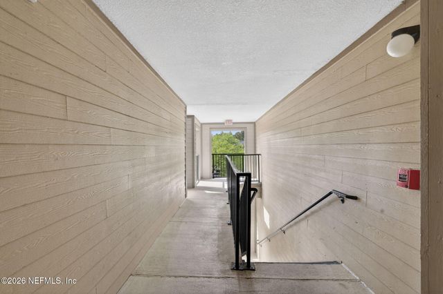 7800 POINT MEADOWS Drive 1338, Jacksonville, FL 32256