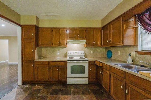 2020 Romine Road, Little Rock, AR 72205