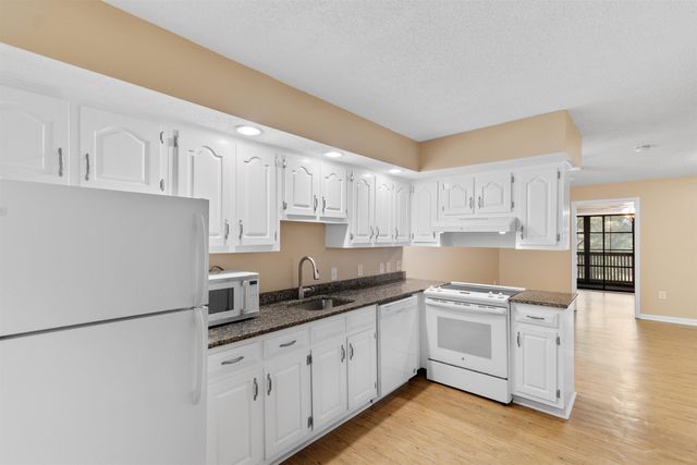 4226 Pinehurst Cir Unit J8, Little River, SC 29566