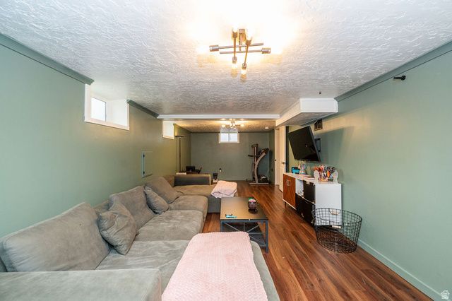 4663 S 200 E, Washington Terrace, UT 84405