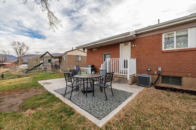4663 S 200 E, Washington Terrace, UT 84405