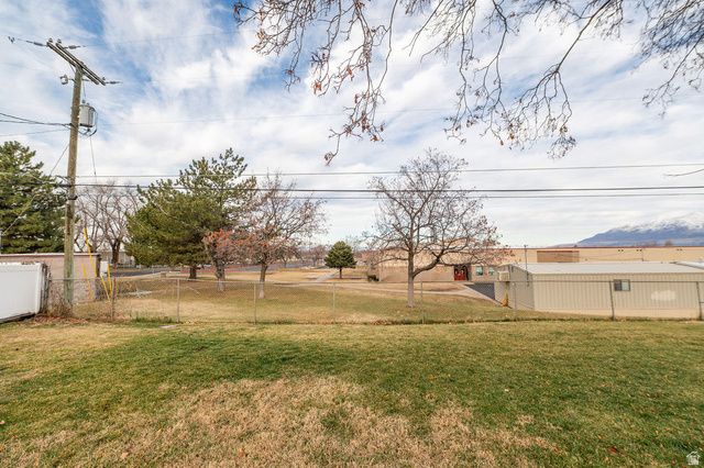 4663 S 200 E, Washington Terrace, UT 84405