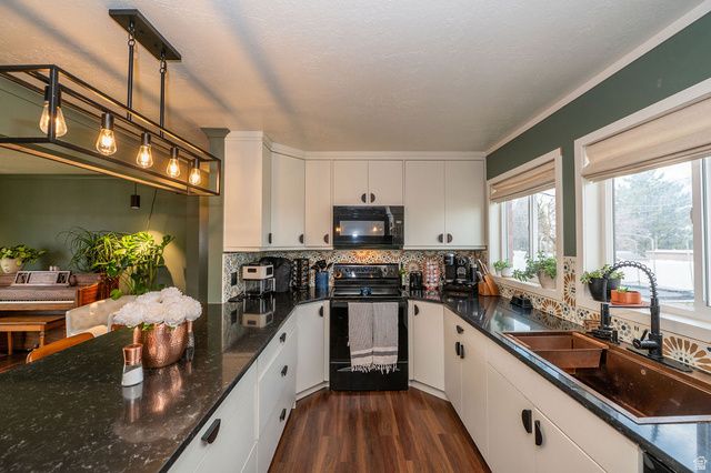 4663 S 200 E, Washington Terrace, UT 84405