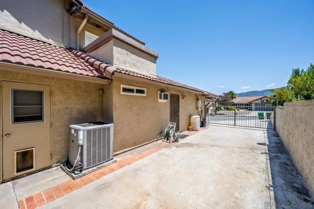 2651 Wind River, El Cajon, CA 92019