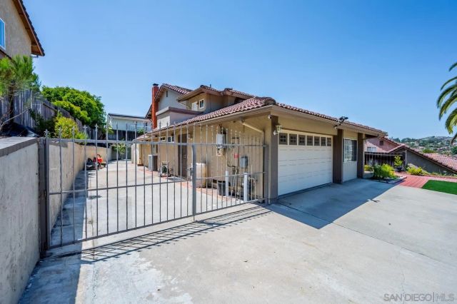 2651 Wind River, El Cajon, CA 92019