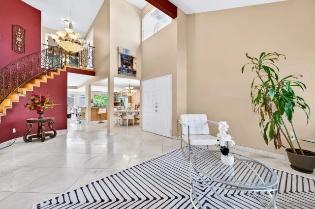 2651 Wind River, El Cajon, CA 92019