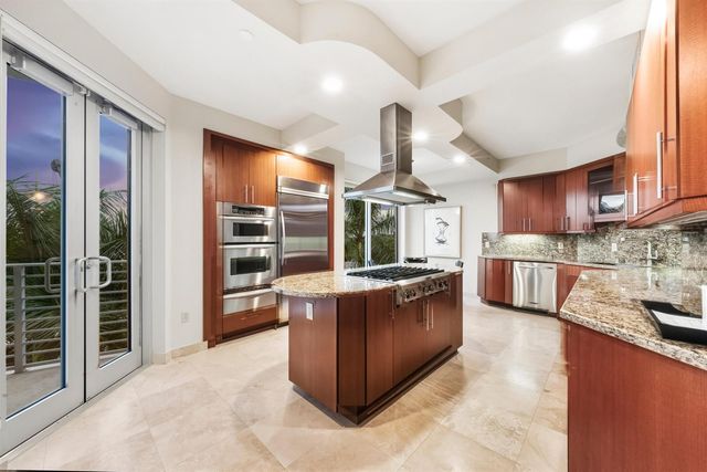 301 Hendricks Isle 10, Fort Lauderdale, FL 33301