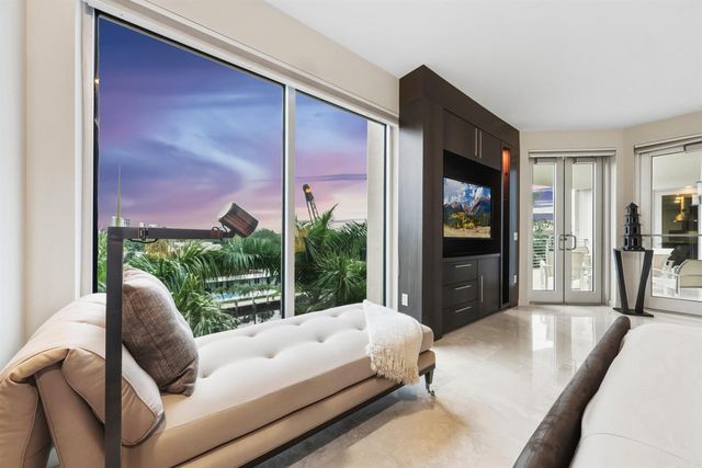 301 Hendricks Isle 10, Fort Lauderdale, FL 33301