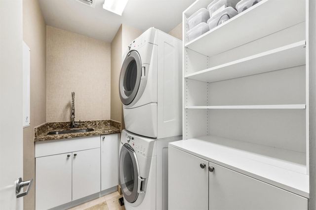 301 Hendricks Isle 10, Fort Lauderdale, FL 33301