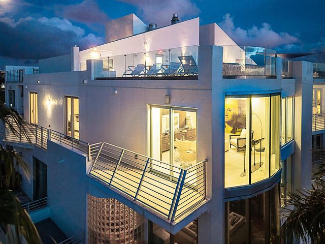 301 Hendricks Isle 10, Fort Lauderdale, FL 33301