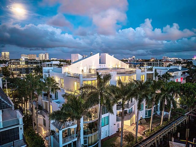 301 Hendricks Isle 10, Fort Lauderdale, FL 33301