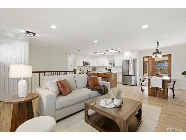 5075 E Weaver Ave, Centennial, CO 80121