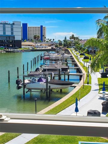 215 MEDALLION BOULEVARD G, Madeira Beach, FL 33708