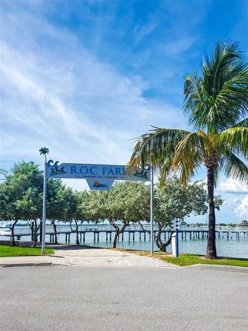 215 MEDALLION BOULEVARD G, Madeira Beach, FL 33708