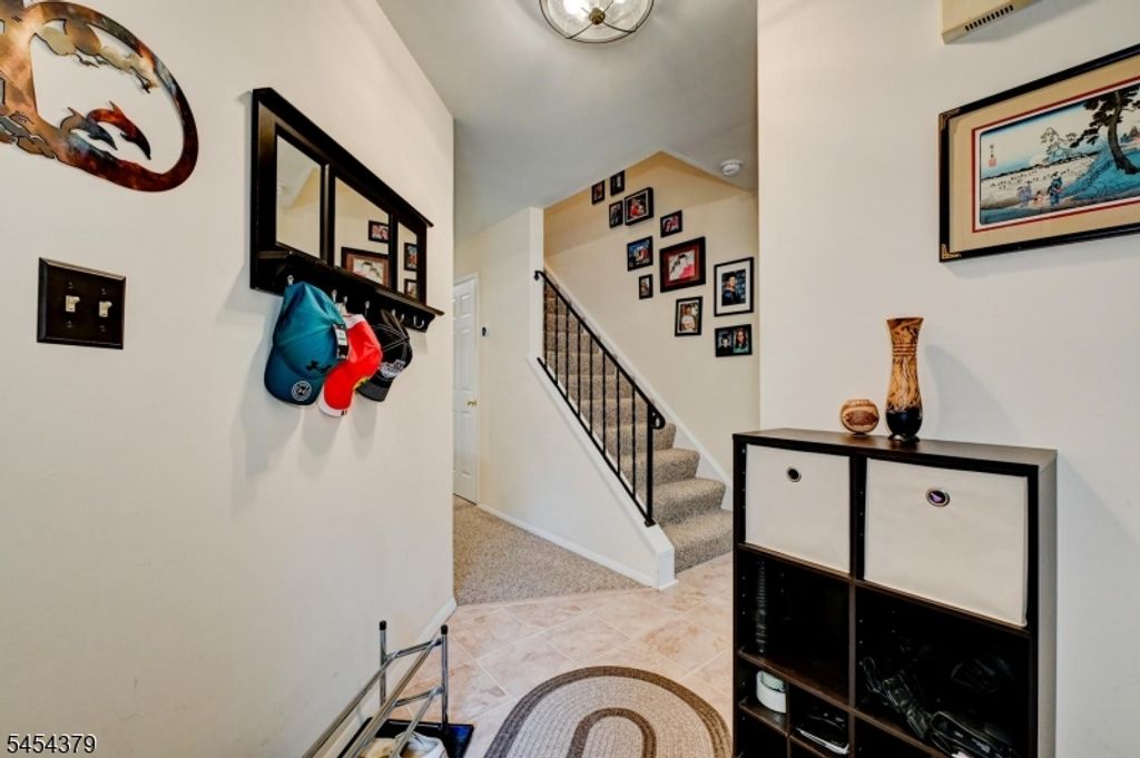 20 Quincy Ln E, West Milford Twp., NJ 07480 — photo 4