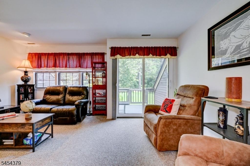 20 Quincy Ln E, West Milford Twp., NJ 07480 — photo 5
