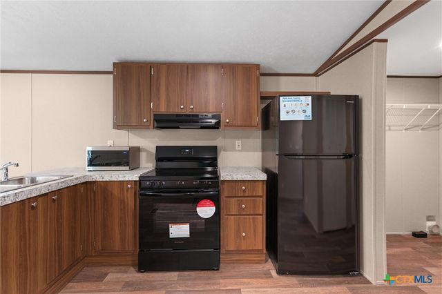 27 Briarwood Road, Morgans Point Resort, TX 76513