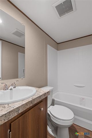 27 Briarwood Road, Morgans Point Resort, TX 76513