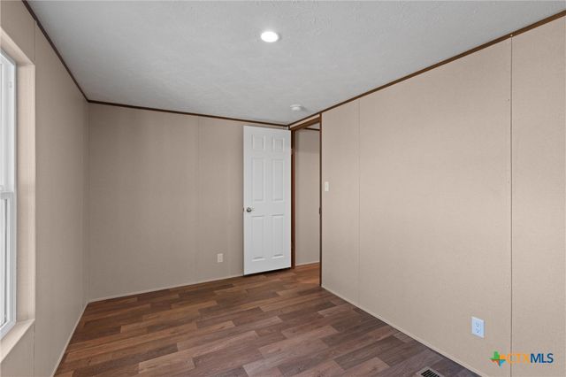 27 Briarwood Road, Morgans Point Resort, TX 76513