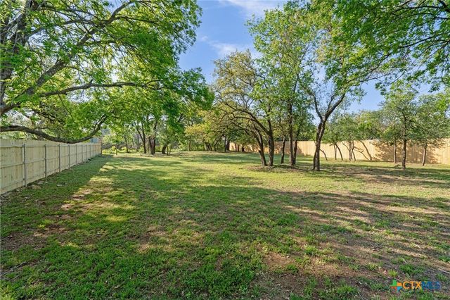 27 Briarwood Road, Morgans Point Resort, TX 76513