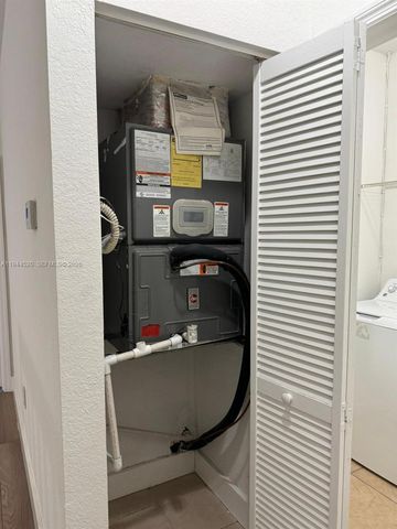 4217 SW 164th Ct, Miami, FL 33185