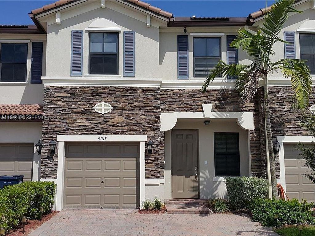 4217 SW 164th Ct, Miami, FL 33185