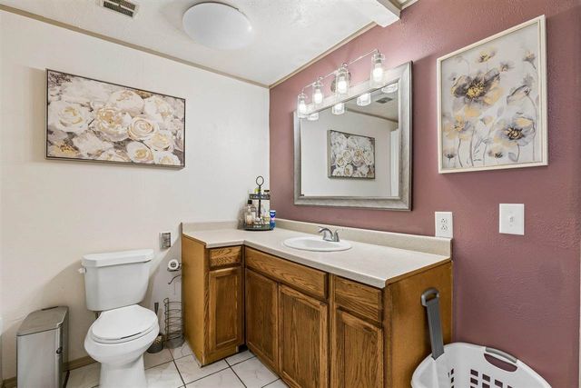 102 N Locust Street, Fletcher, OK 73541