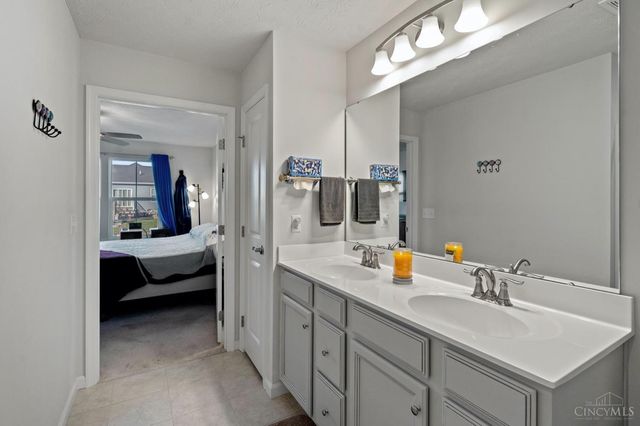 9625 Forest Hill Drive, Harrison, OH 45030