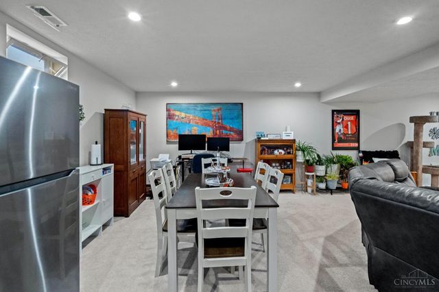 9625 Forest Hill Drive, Harrison, OH 45030