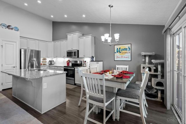 9625 Forest Hill Drive, Harrison, OH 45030