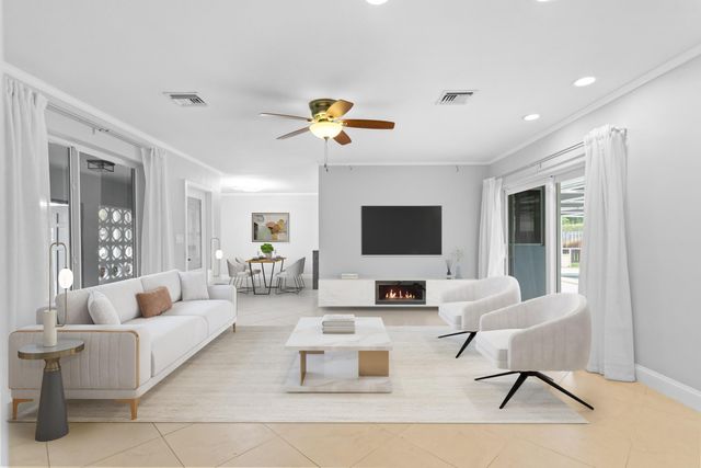 5281 SW 4th Court, Plantation, FL 33317