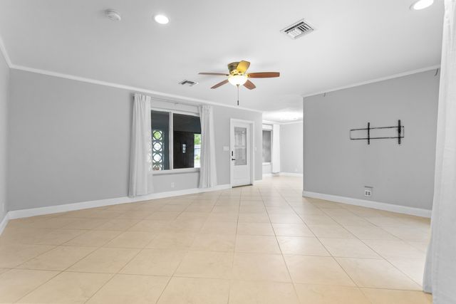 5281 SW 4th Court, Plantation, FL 33317