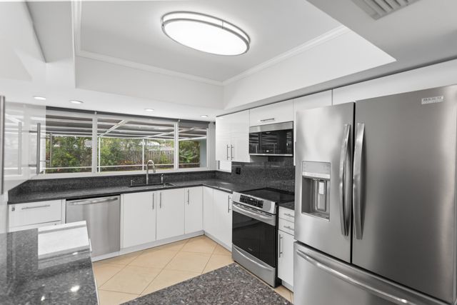 5281 SW 4th Court, Plantation, FL 33317