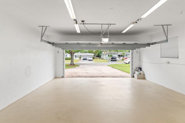 5281 SW 4th Court, Plantation, FL 33317